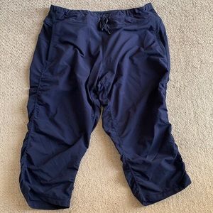 Kirkland Capri pants